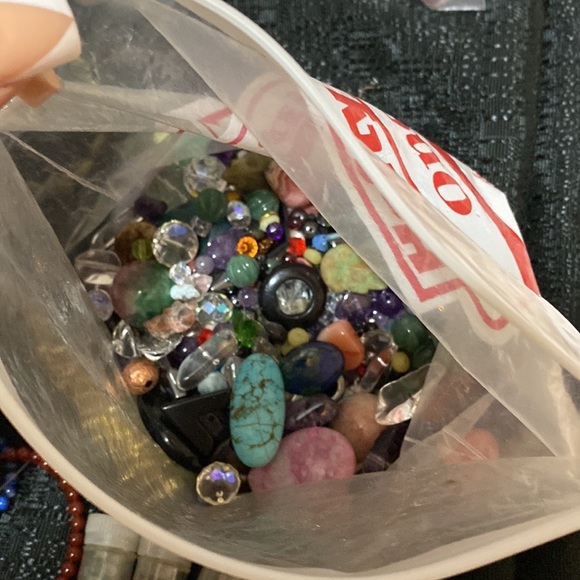 Show followme and like to know when I am doing a show jewelry and gemstones - Picture 9 of 17